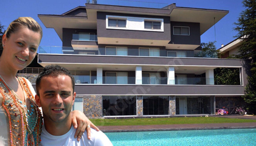 Semih Şentürk ve eşi Pınar Şentürk villalarını satıyorlar