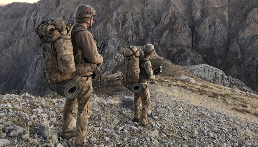 Erzincan’da Kıran-4 operasyonunda, 11 sığınak imha edildi