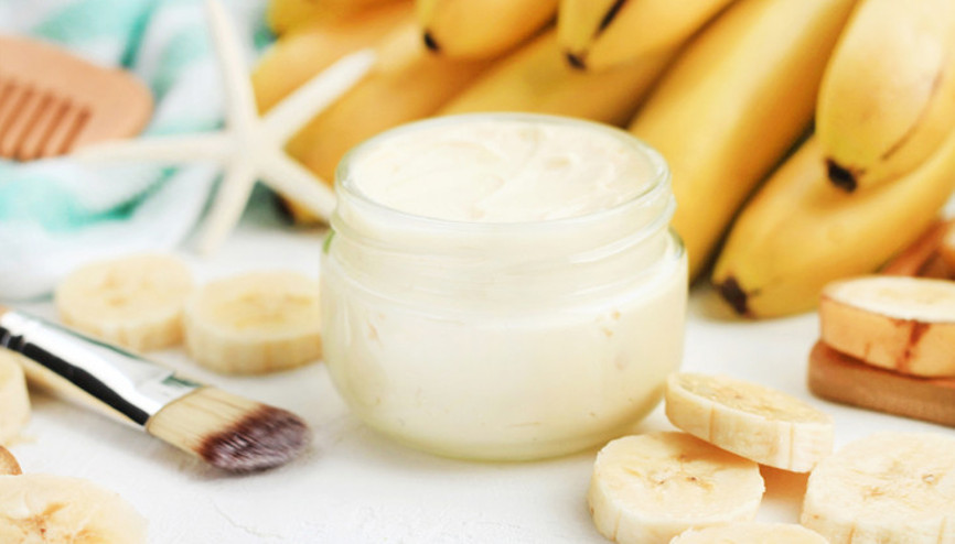 Saça Parlaklık Veren Muz Maskesi Tarifi