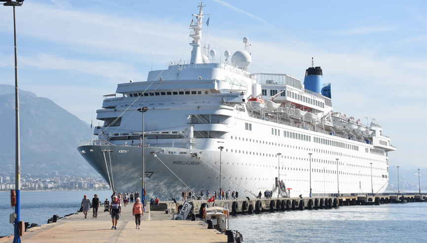 Yüzen oteller rotasını yeniden Muğlaya çevirdi