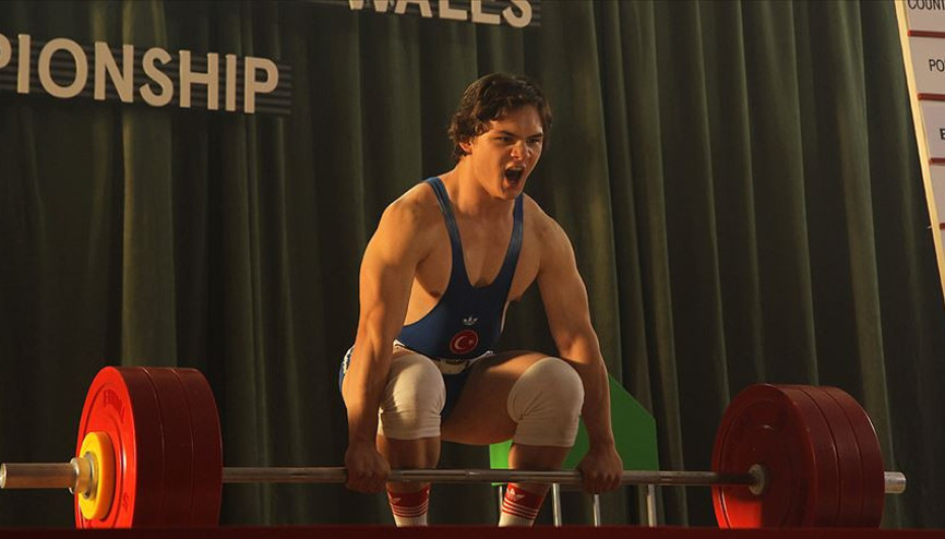 Cep Herkülü: Naim Süleymanoğlu filmi oyuncuları kimler