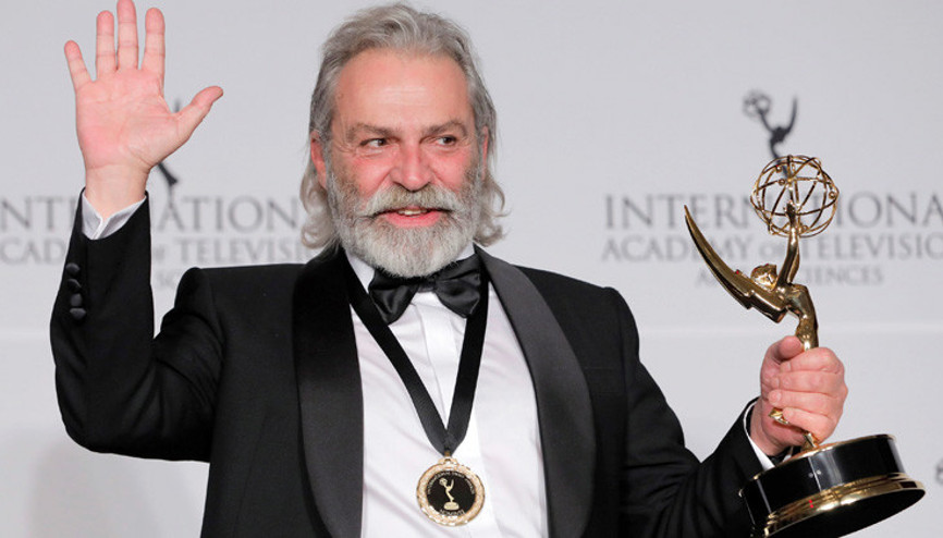 Haluk Bilginer, Uluslararası Emmy Ödüllerinde En İyi Erkek Oyuncu seçildi
