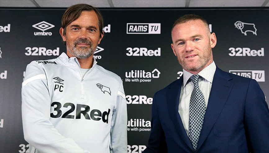 Wayne Rooney yeni görevine başlıyor Phillip Cocu...