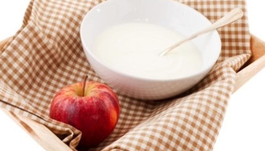 Bir Kase Yoğurtla Beraber Elma Tüketin