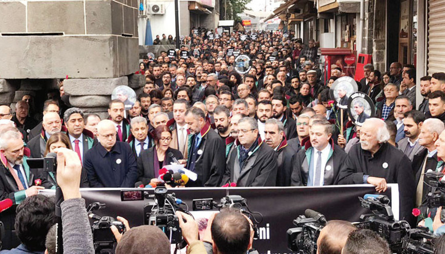 Dört ayaklı minarede dördüncü yıl anması