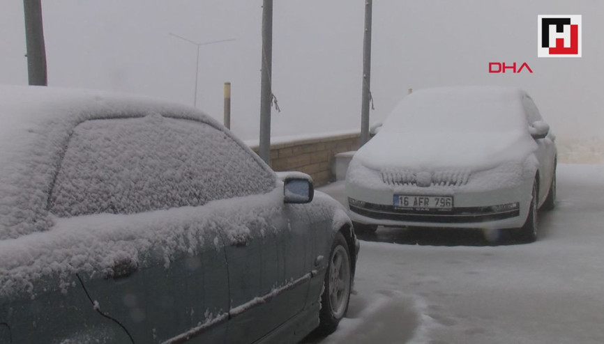 Uludağa mevsimin ilk karı yağdı