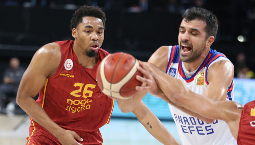 Anadolu Efes, Galatasarayı farklı yendi