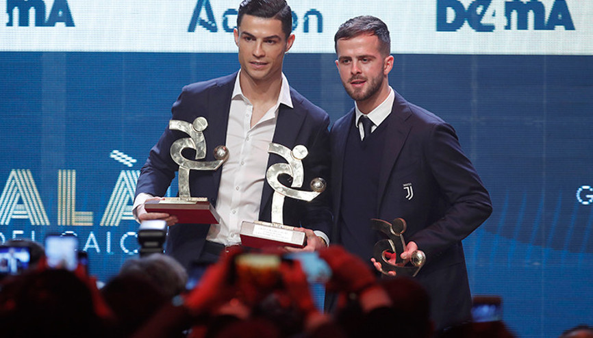 Ronaldo İtalyada yılın en iyi oyuncusu seçildi
