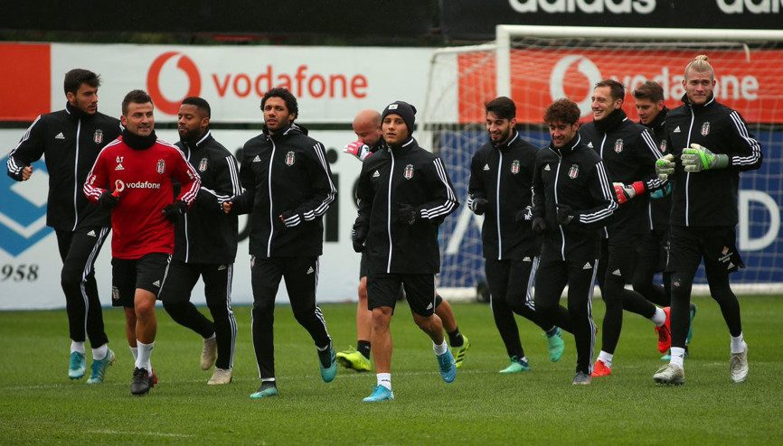 Siyah-beyazlılar 7 eksikle çalıştı