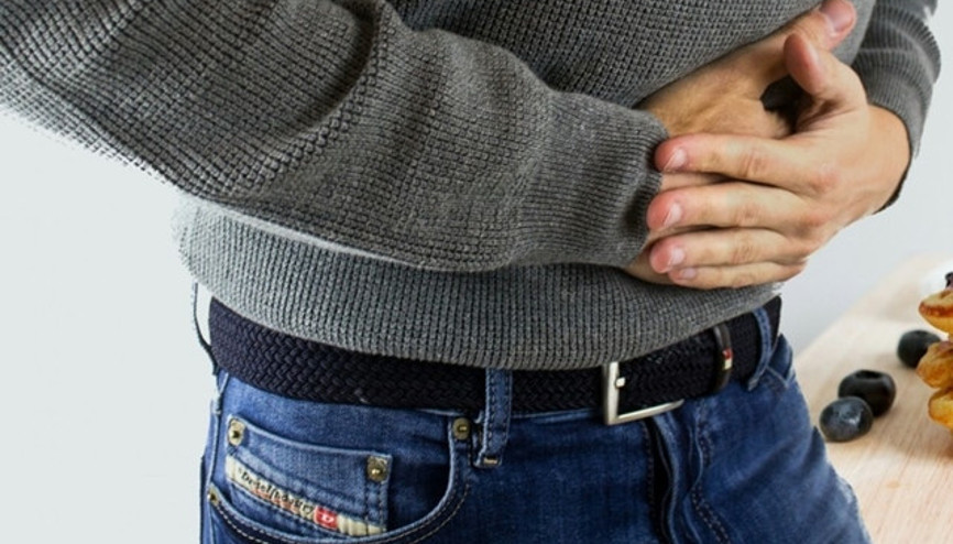 Mide ağrısına ne iyi gelir Strese bağlı mide ağrısı nasıl geçer, neden olur Evde geçmeyen mide ağrısına iyi gelen doğal yiyecekler