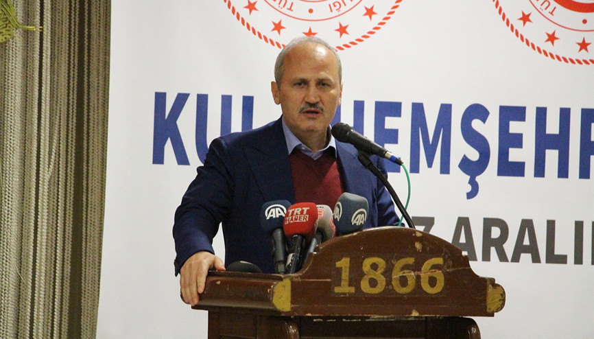 Bakan Turhan, Malezya Ulaştırma Bakanı Fook ile görüştü