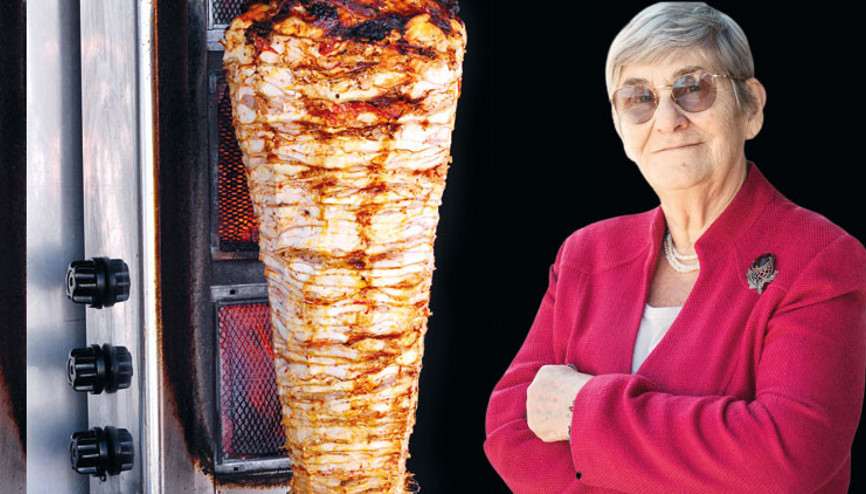 Canan Karatay tavuk döneri ateşledi