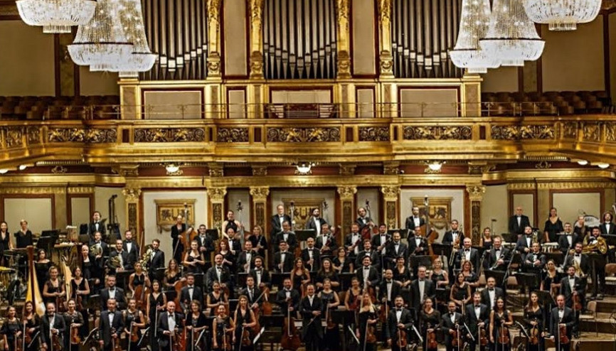 İlber Ortaylı ve BİFO sahnede buluşuyor İlber Ortaylı ve BİFO sahnede buluşuyor