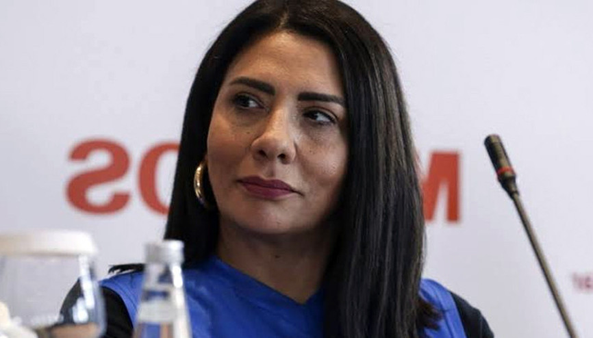 Işın Karacadan sürpriz karar