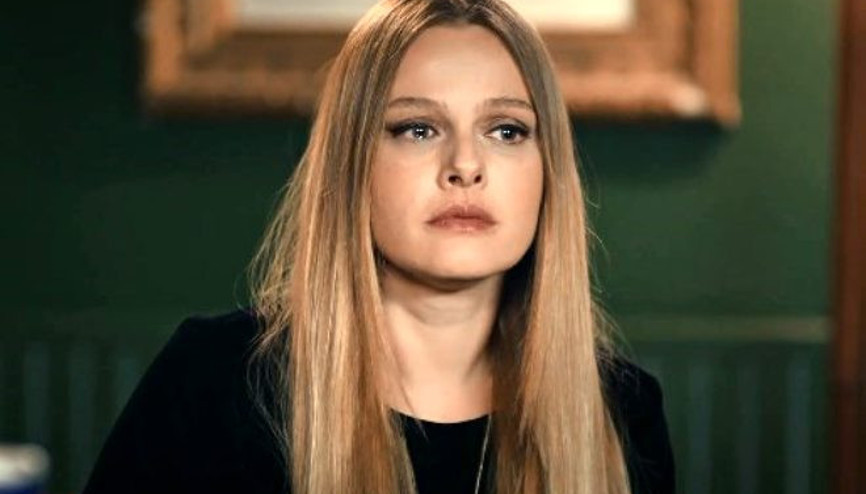 Naz Elmas kimdir ve kaç yaşında Hangi film ve dizilerde oynadı