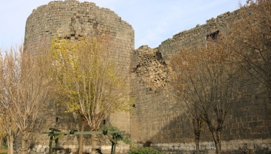 5 bin yıllık tarihi çalıyorlar