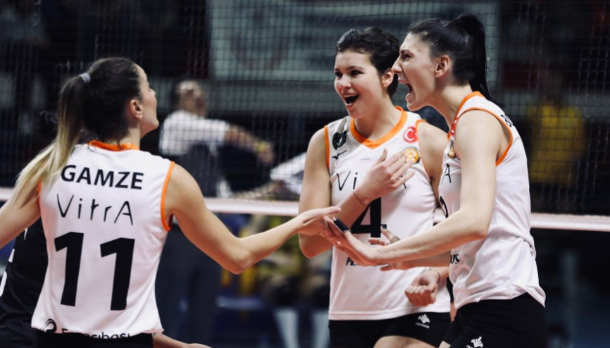 Eczacıbaşı VitrA, CEV Kadınlar Şampiyonlar Liginde Polonya deplasmanında