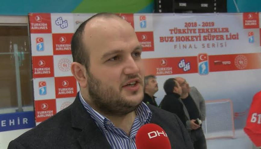 Halit Albayrak: İstiklal Marşımızı bağıra bağıra söyledik Halit Albayrak: İstiklal Marşımızı bağıra bağıra söyledik