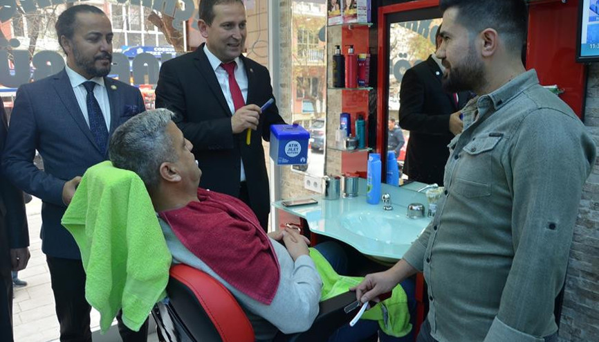 Atık jiletler kutuya