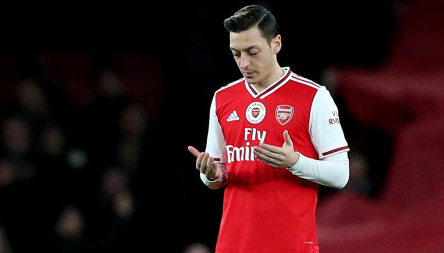 PES 2020den Mesut Özil için flaş karar Sansür...