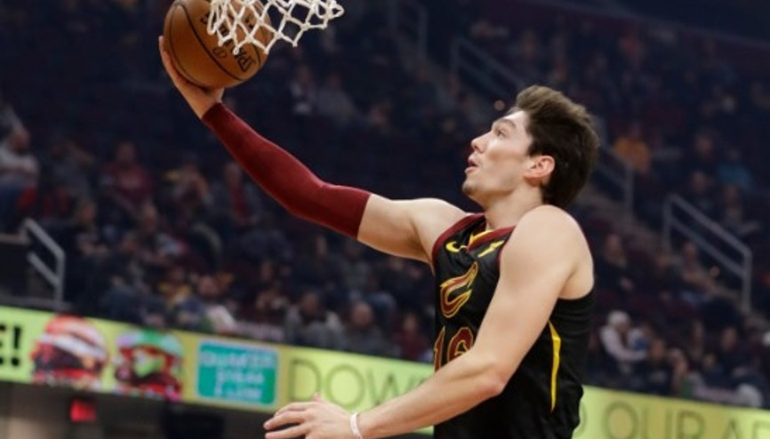 Cavaliers, Cedi Osmanın 18 sayı attığı maçta Hornetsi yendi | NBAde günün sonuçları