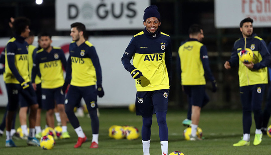 Fenerbahçe, Beşiktaş derbisi hazırlıklarının tamamladı