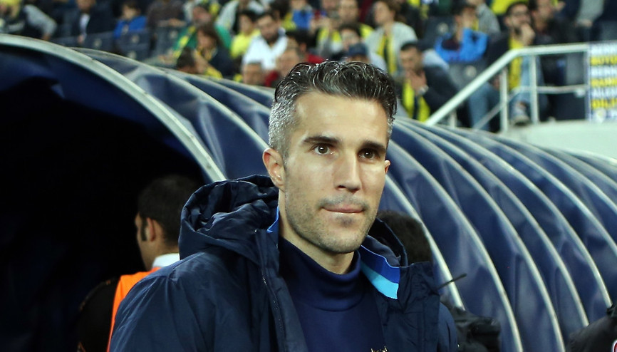 Fenerbahçe - Beşiktaş derbisinde Robin van Persie sürprizi
