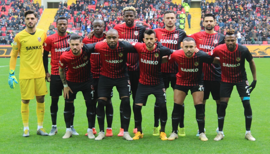 Gaziantep FK, Gaziantepspor’u geride bıraktı