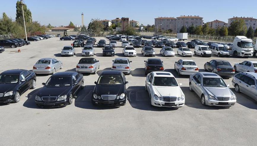 Gümrükte el konulan araçların sahiplerine iadesi için ek süre
