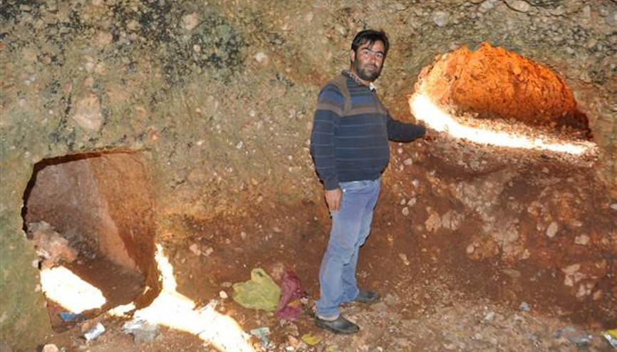 Adıyamanda köylüler, Roma dönemine ait kaya mezar buldu