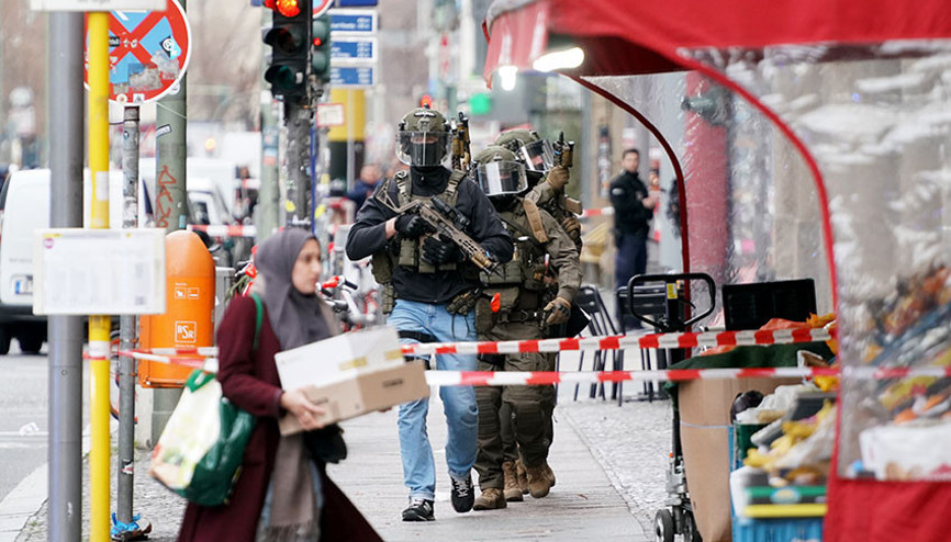 Berlin’de silahlı soygun girişimi