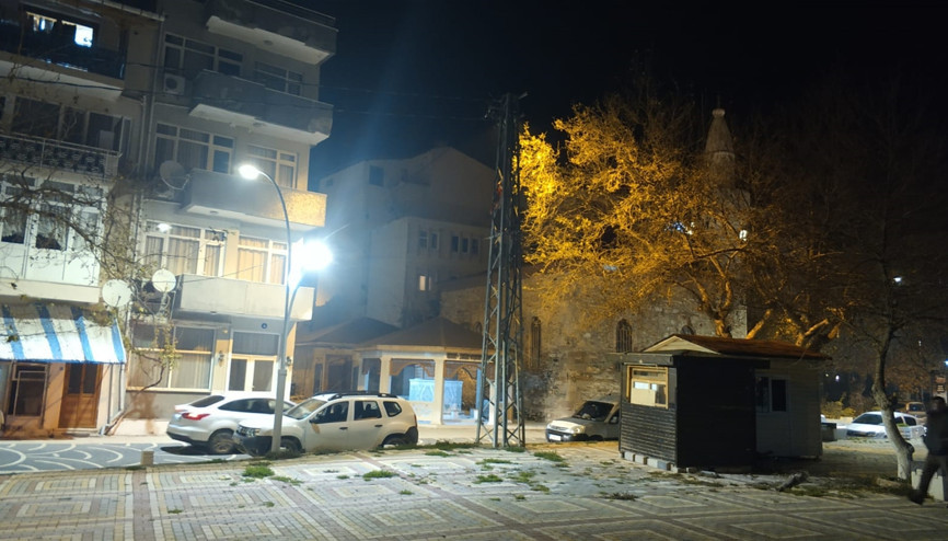 53 saat sonra elektriğe kavuştular