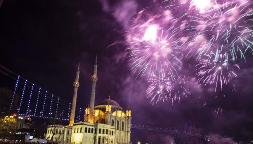 Yılbaşından renkli görüntüler Nefes kesti