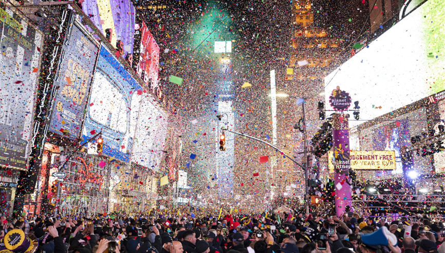 New York Times Meydanında yeni yıl kutlandı
