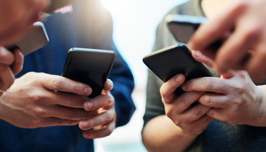 4 kişilik bir aile haberleşmeye yaklaşık 3 bin 225 TL harcadı 4 kişilik bir aile haberleşmeye yaklaşık 3 bin 225 TL harcadı