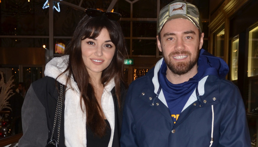 Hande Erçel ve Murat Dalkılıç el ele alışverişte