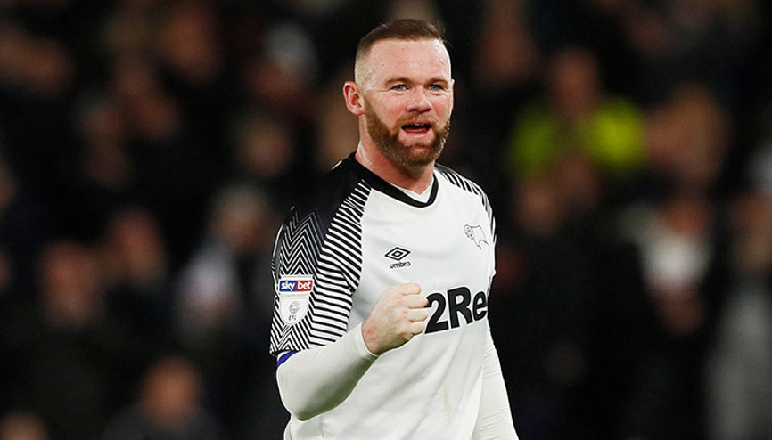 Ne yaptın Wayne Rooney Sakal ektirmiş...