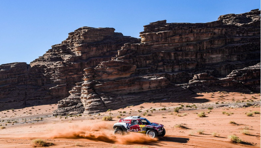 Dakar Rallisi’nde Carlos Sainz liderliği ele geçirdi Dakar Rallisi’nde Carlos Sainz liderliği ele geçirdi