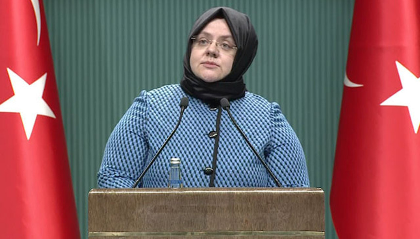 Bakan Selçuktan Berfinin yüzüne asit atan sanığa verilen cezaya tepki