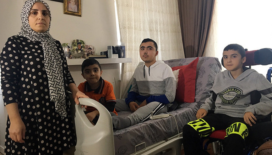 DMD’li kardeşler bisiklet, oyuncak değil, öksürtme cihazı istiyor