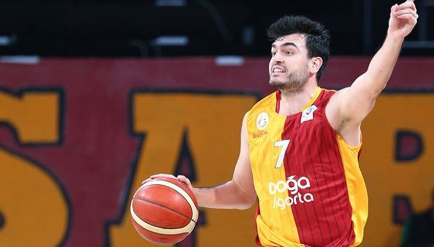 Galatasaray Doğa Sigortada Yiğit Arslan bir ay parkelerden uzak kalacak