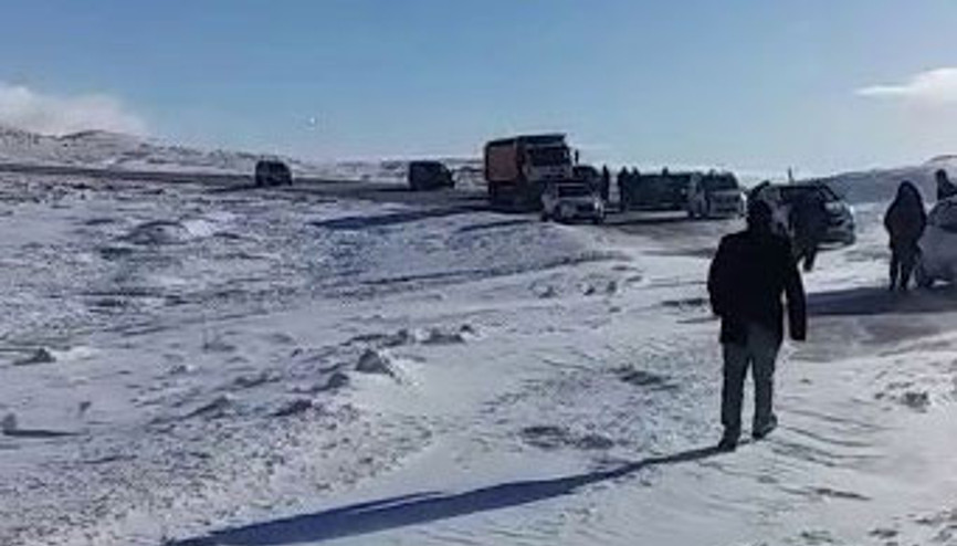 Palandöken’de mahsur kaldılar