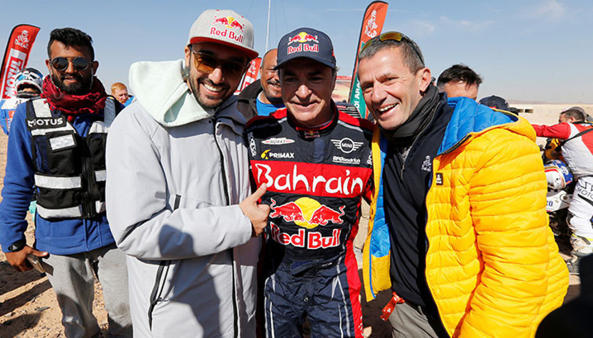 Dakarda şampiyon Carlos Sainz