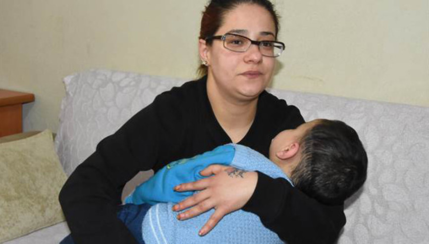 Koruyucu aileye verilen oğlunun beyin ölümü gerçekleşti, suç duyurusunda bulundu Koruyucu aileye verilen oğlunun beyin ölümü gerçekleşti, suç duyurusunda bulundu