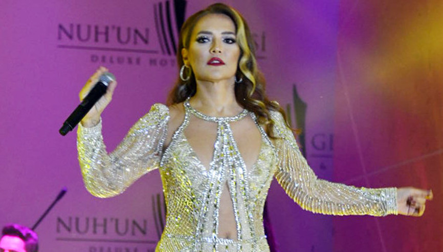 Demet Akalından Hadiseye destek: Zamanında ben de giydim