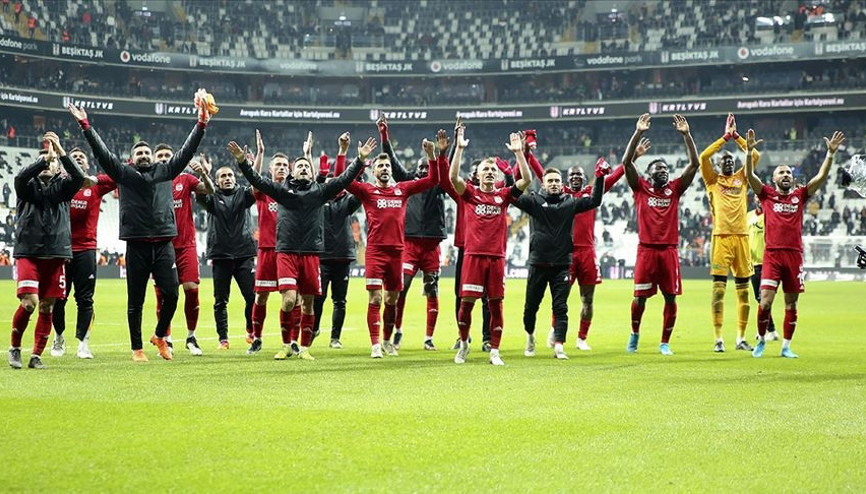 Sivasspor yoluna doludizgin devam ediyor
