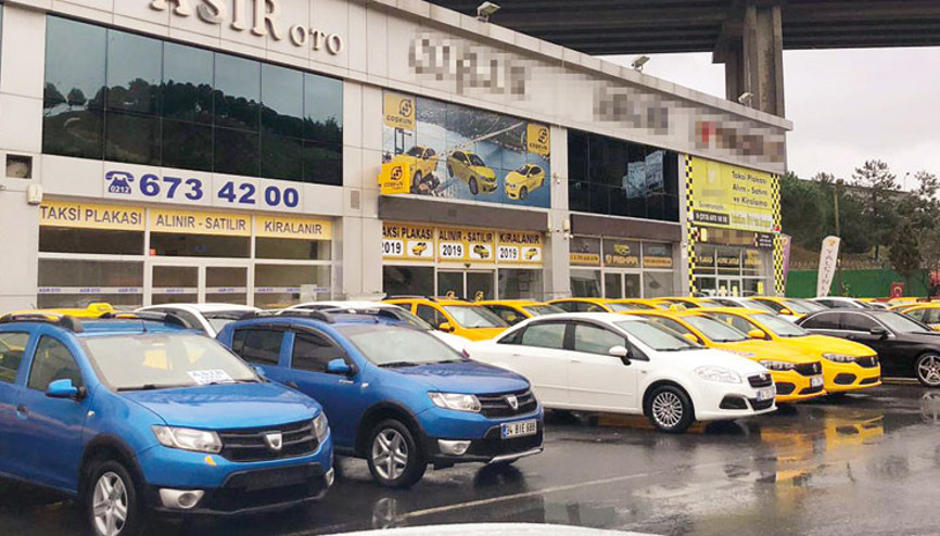 Son dakika haberi: Taksi plakaları tartışma yarattı Galericilerin tabela sırrı
