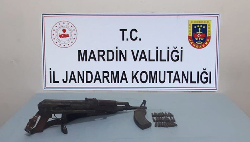 Mardinde taşların arasına gizlenmiş Kalaşnikof bulundu
