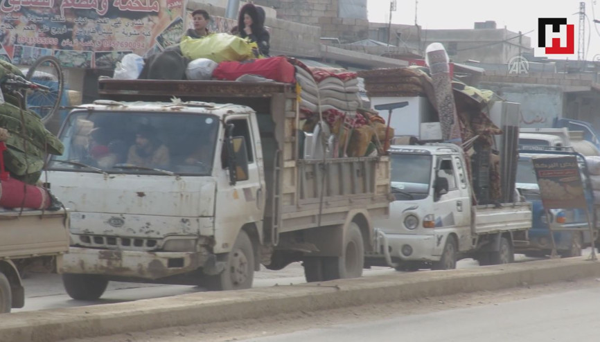 39 bin sivil daha Türkiye sınırı yakınlarına göç etti