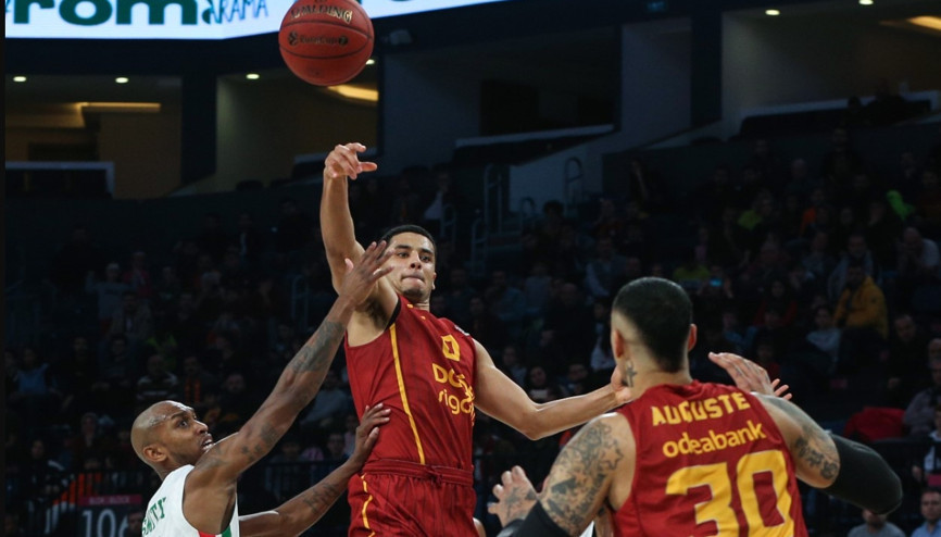 Galatasaray evinde UNICS Kazana şans tanımadı Galatasaray evinde UNICS Kazana şans tanımadı